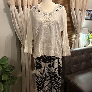 White linen and Lace Blouse